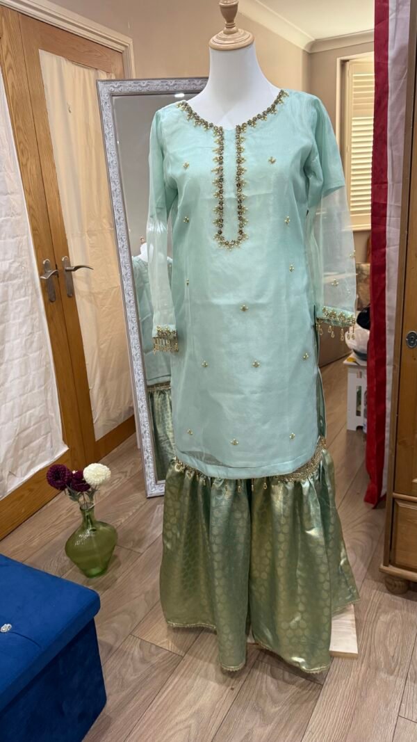 Gharara set by Asfa - Image 2