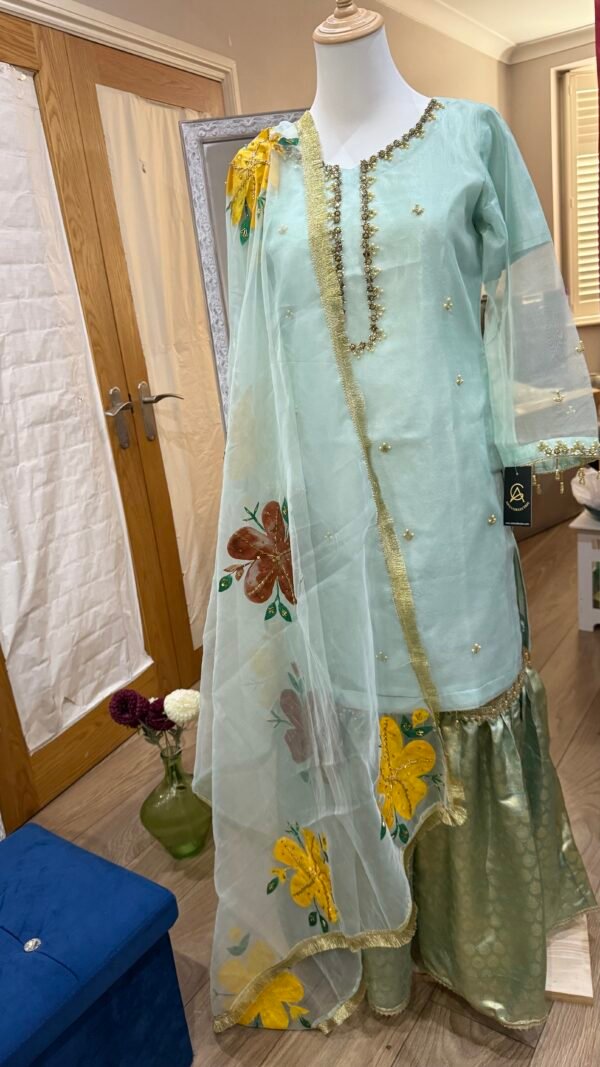Gharara set by Asfa