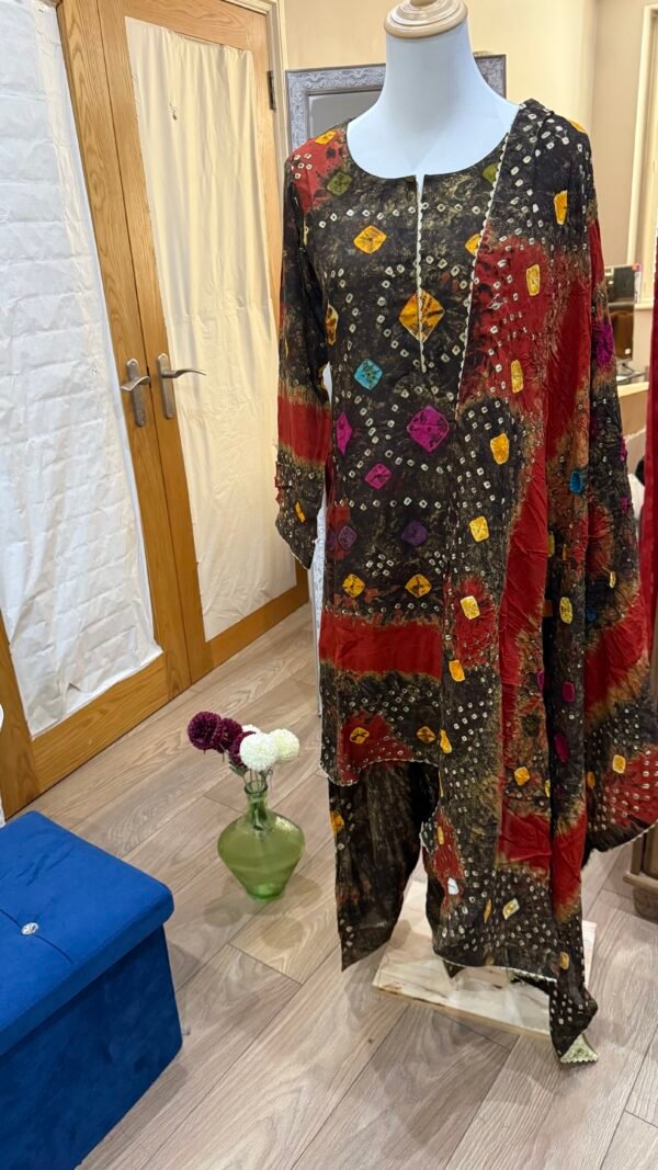 Chunari Joraa by Imtisal - Image 8