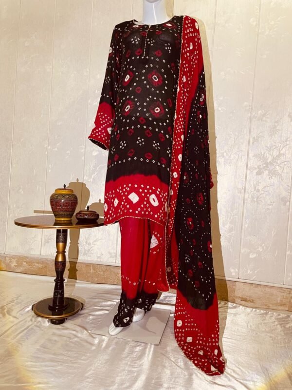 Lilen Chunari Dress on reasonable price